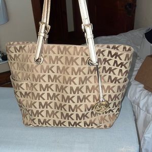 Michael Kors Logo Bag